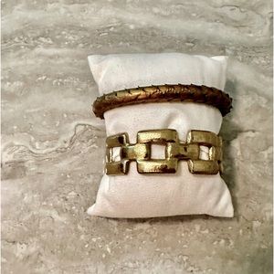 Rustic Cuff. 2 adjustable cuffs. Gold and silver.